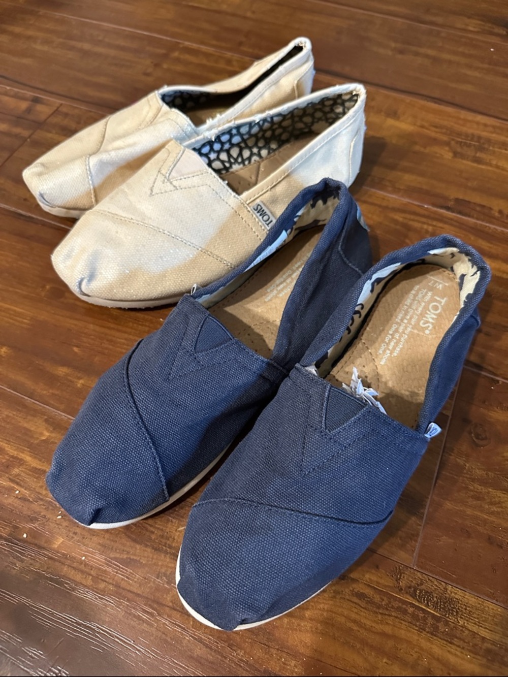 TOMS Classic Canvas Slip On Flats Navy Blue Sz 7 + Bonus Pair